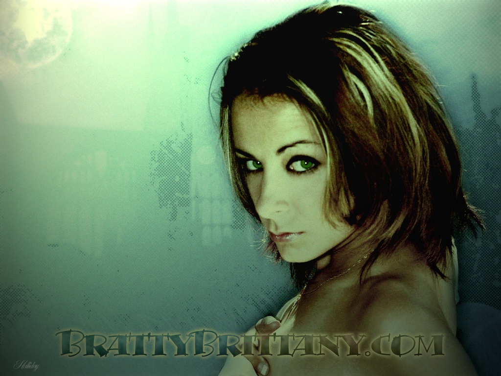 Bratty Brittany Wallpaper - 1024x768