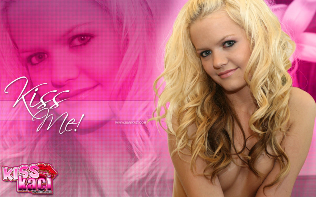 Kiss Kaci Wallpaper - 1024x640